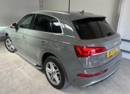 AUDI Q5 S-LINE